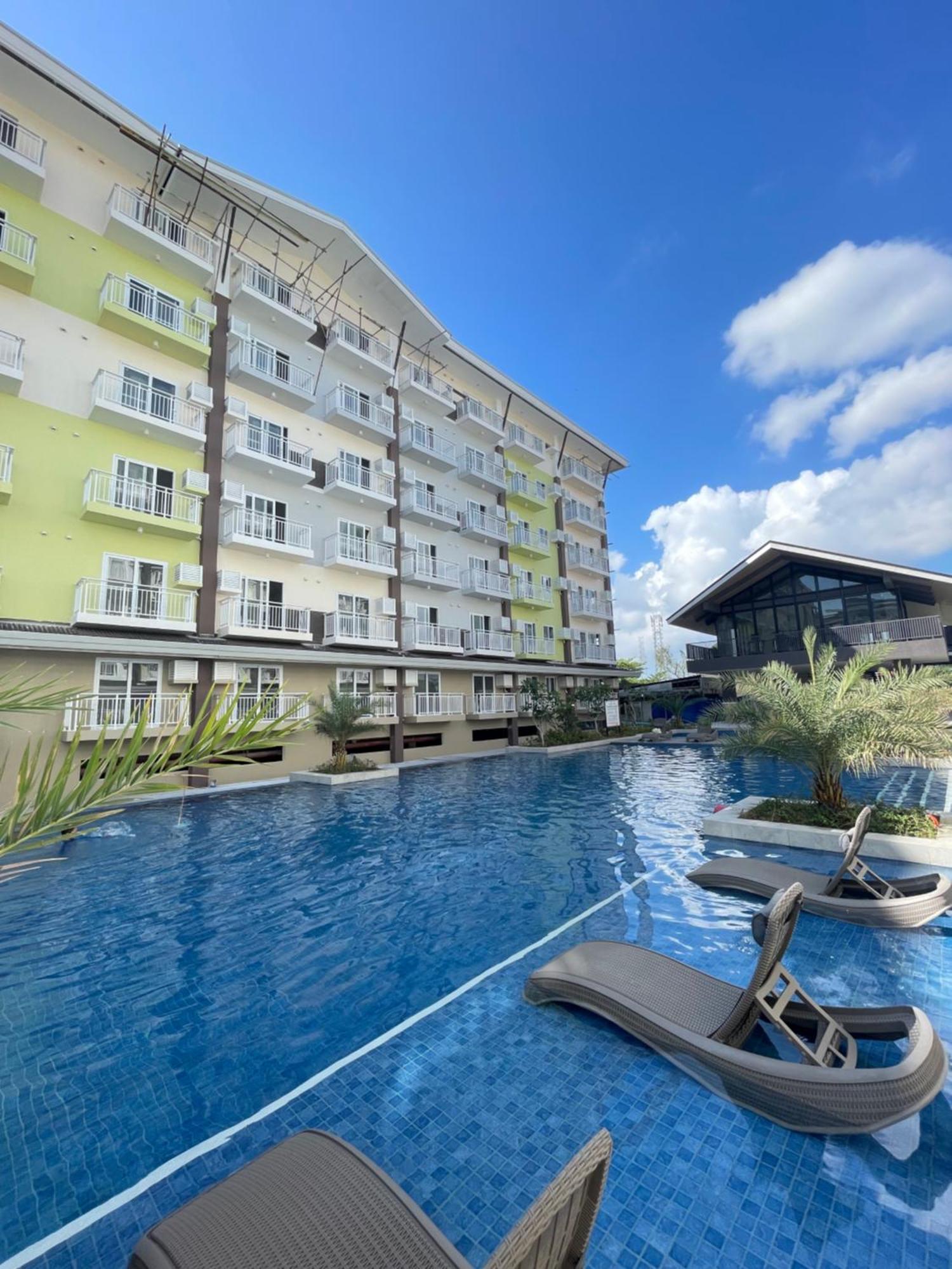 Travelers Delight Amani Grand Resort Residences 3-5Mins From Airport Мактан Екстериор снимка